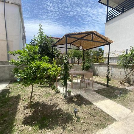 Vila Luani Vlorë Buitenkant foto